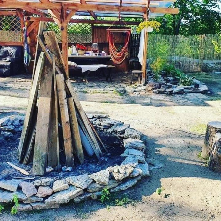B&B Rando & Kaerdi Juures Oue Lyuganuse Dış mekan fotoğraf
